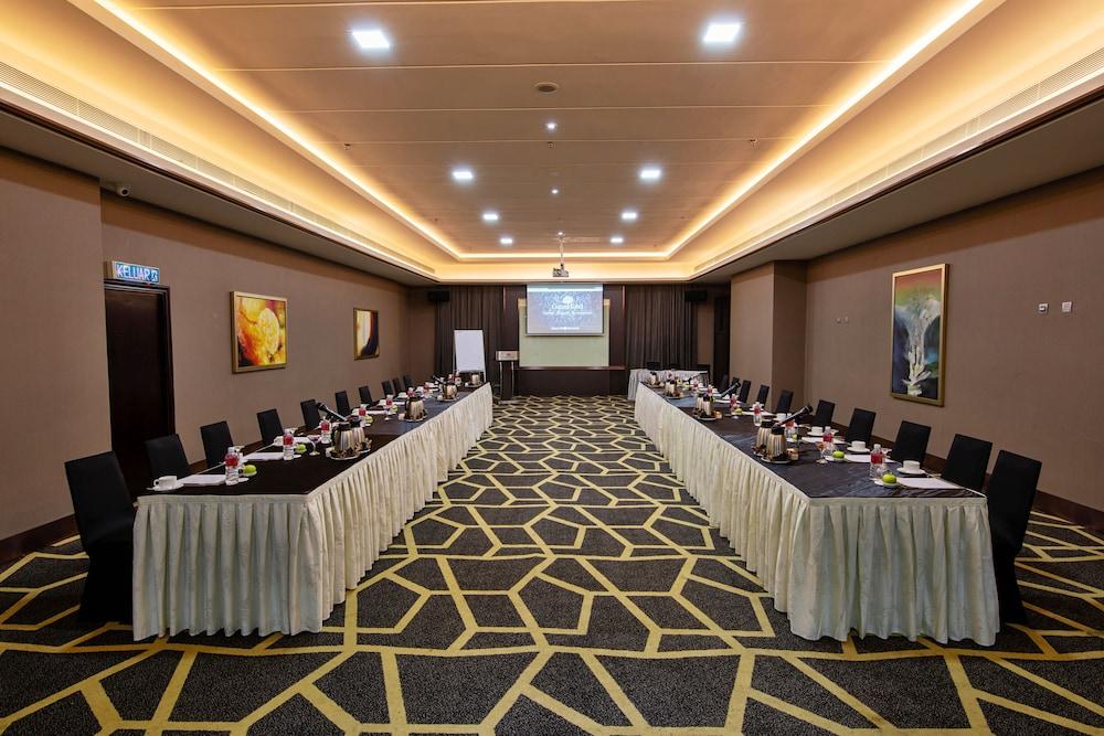 Geno Hotel שאה אלאם מראה חיצוני תמונה