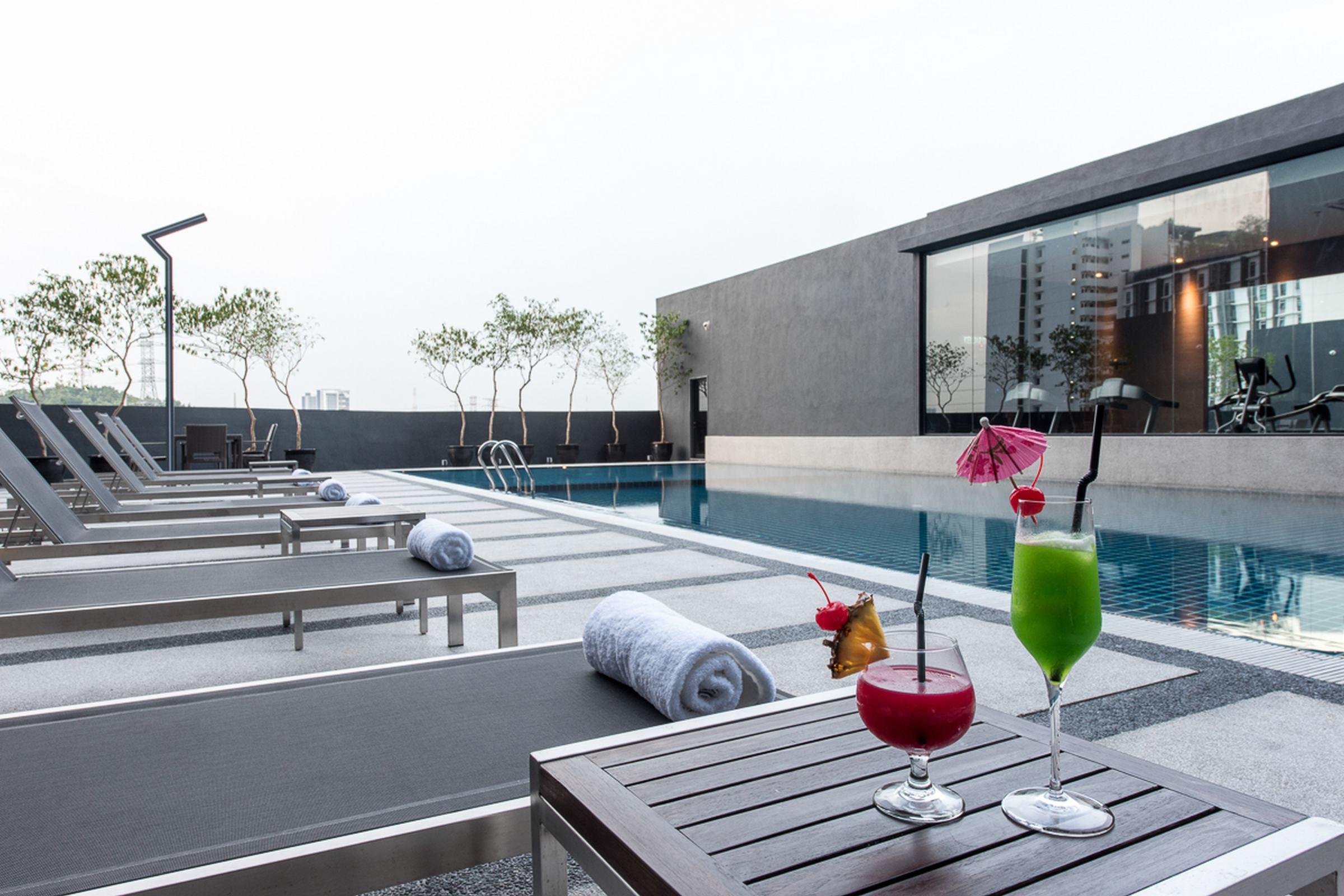 Geno Hotel שאה אלאם מראה חיצוני תמונה